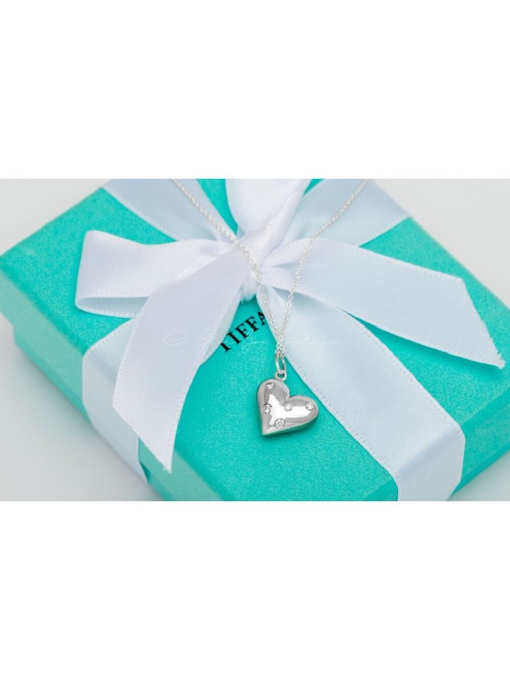 Tiffany & Co. Diamond Heart Pendant Etoile 5-Diamond Puffy Heart Necklace Silver - Picture 6 of 6
